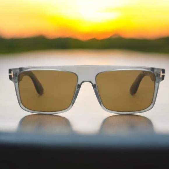 Tom Ford DUNNING Sunglasses - Picture 2 of 5